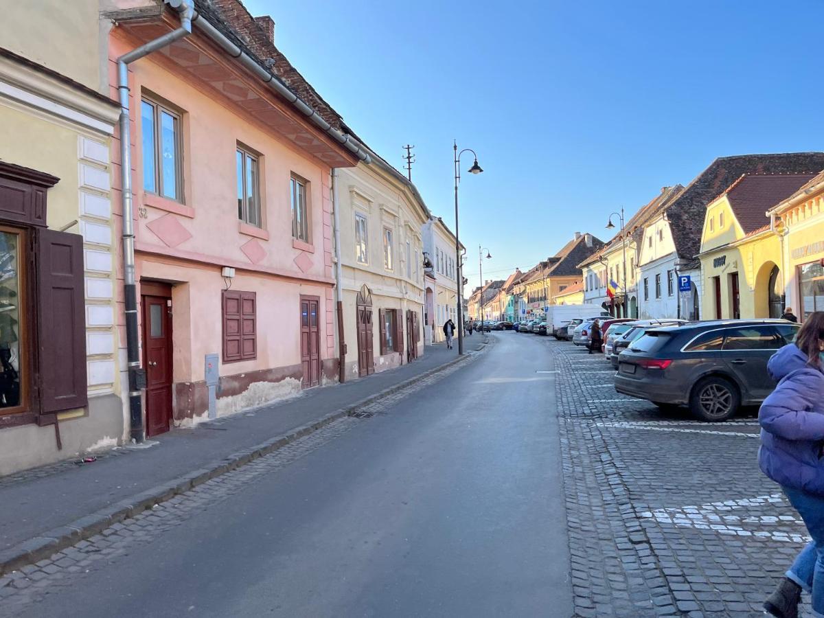 Old Town Studio 9 Mai Sibiu Bagian luar foto
